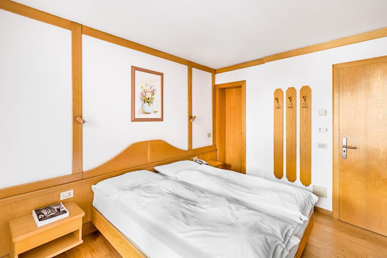 מדונה די קמפיליו Hotel Cristiania מראה חיצוני תמונה